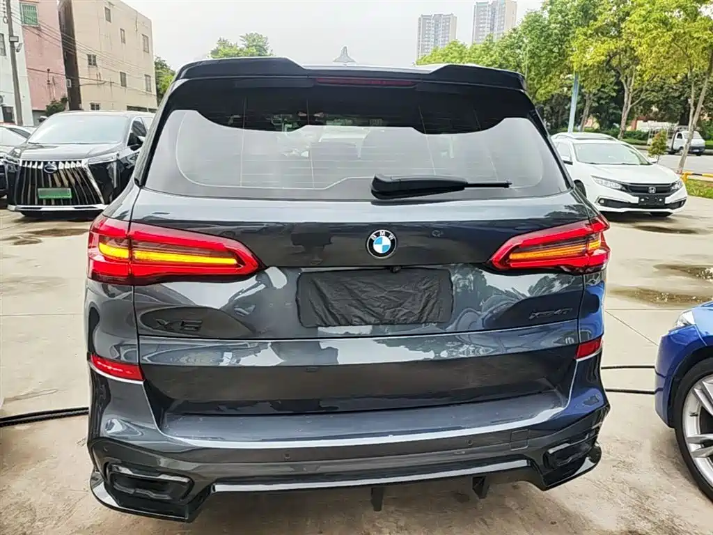 BMW X5 (Import) 2020 xDrive30i M Sport Package фото 6