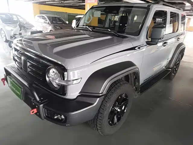 Tank 300 2022