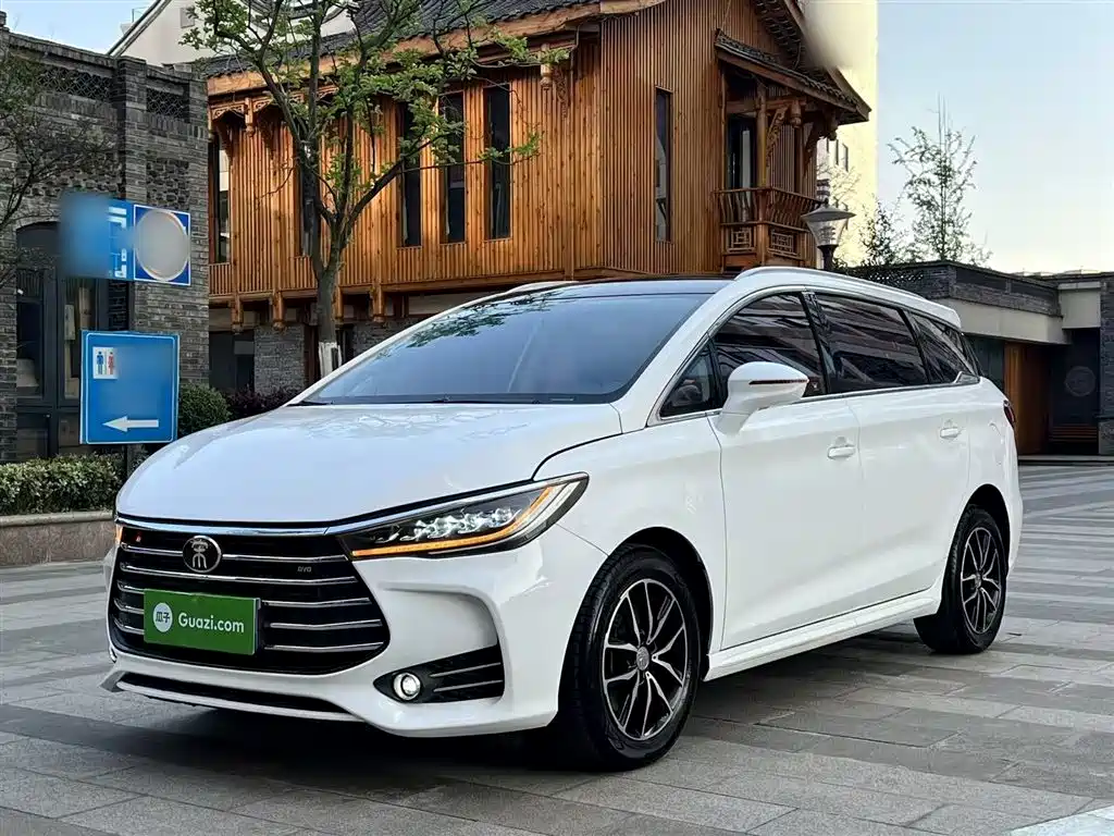 BYD Song MAX 2017 1.5T Auto Smart Elite 7-Seater фото 2