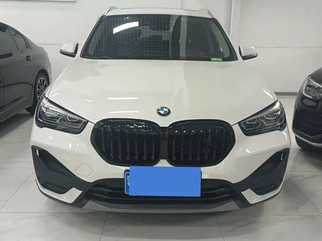 BMW X1 2022 sDrive25Li Leading