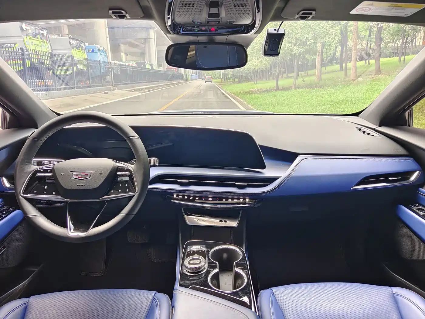 Cadillac GT4 2026 2023 25T Luxury Edition