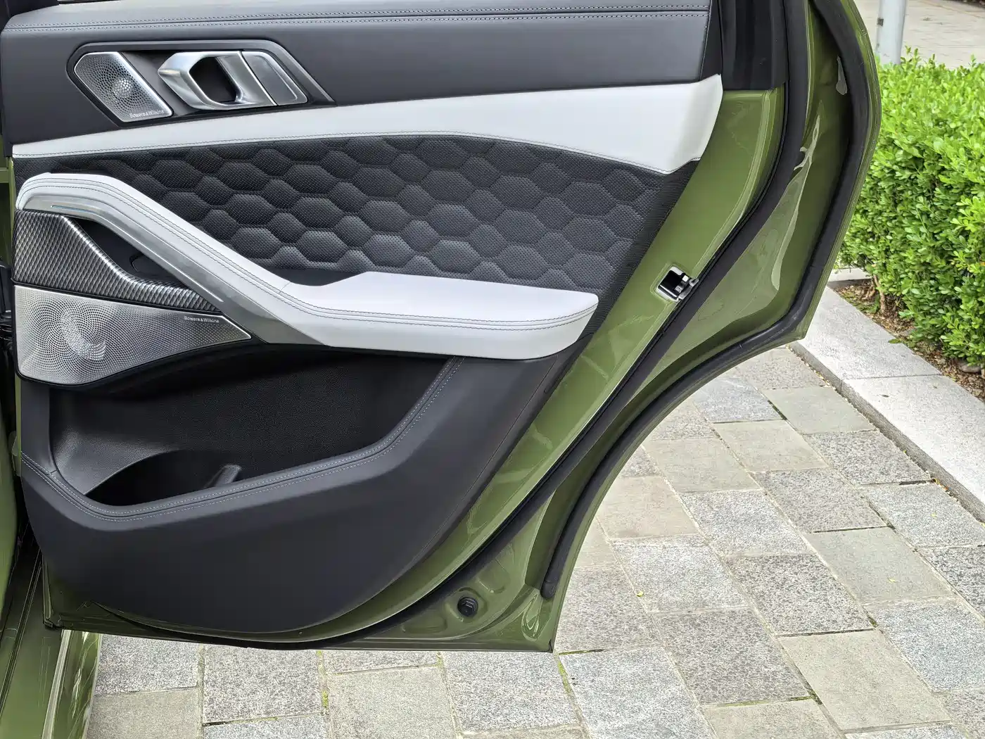 BMW X6 M 2022 X6 M фото 45