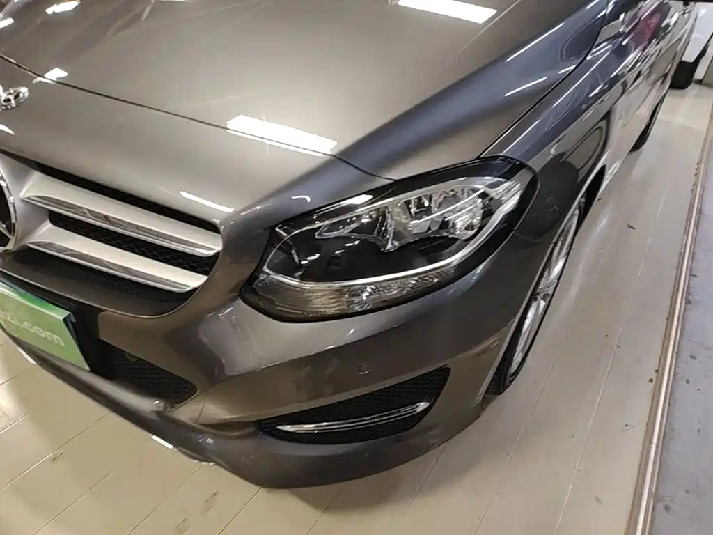 Mercedes-Benz B-Class 2017 B 200 Dynamic фото 18
