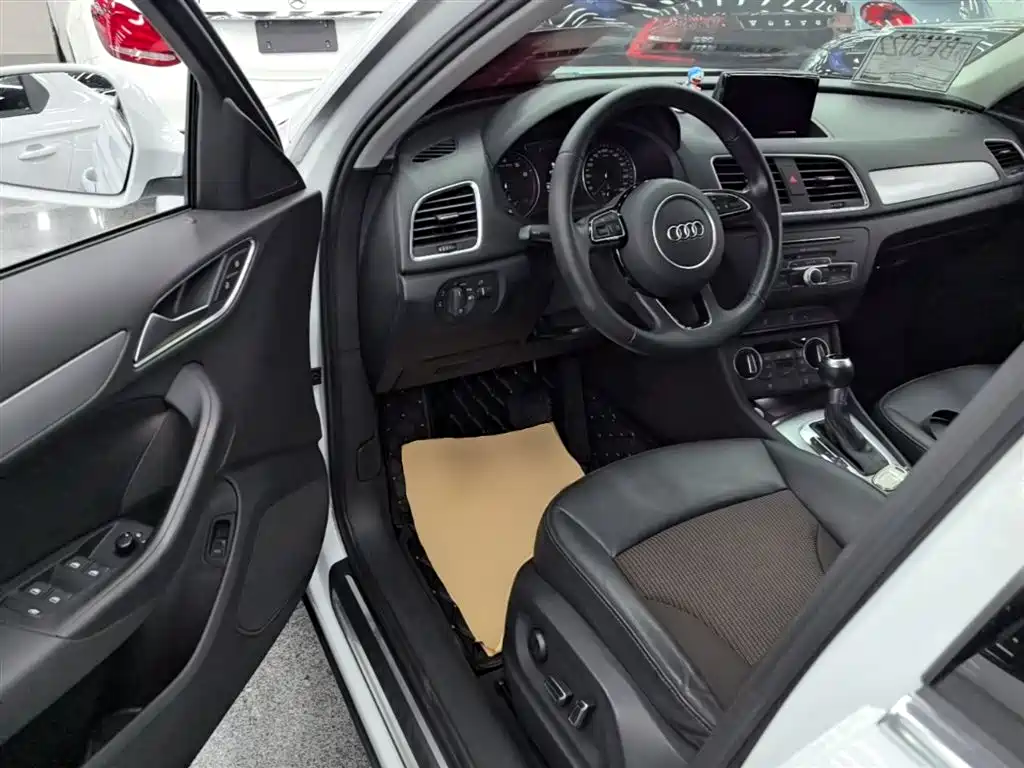 Audi Q3 2017 35 TFSI Fashion фото 16