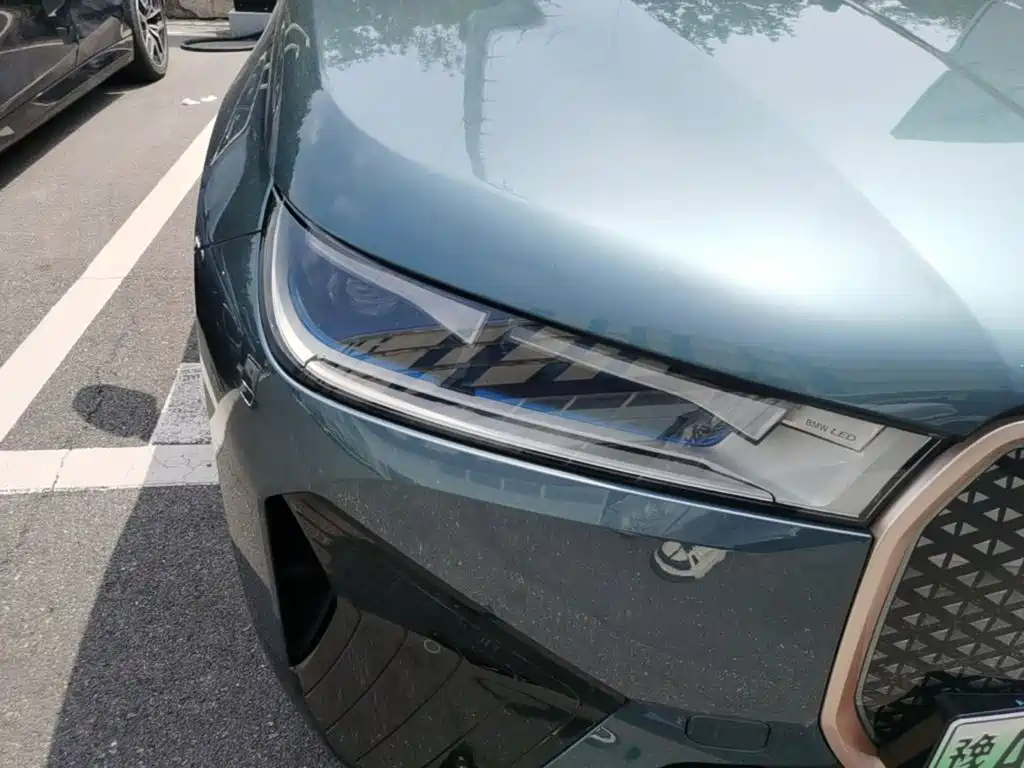 BMW iX 2023 2022 xDrive40