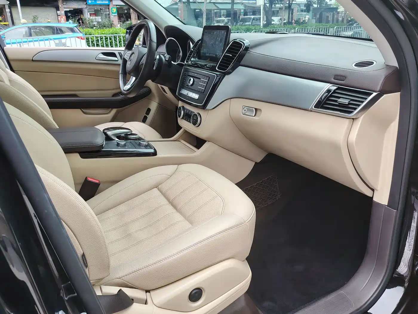 Mercedes-Benz GLS 2016 GLS 400 4MATIC Dynamic фото 21