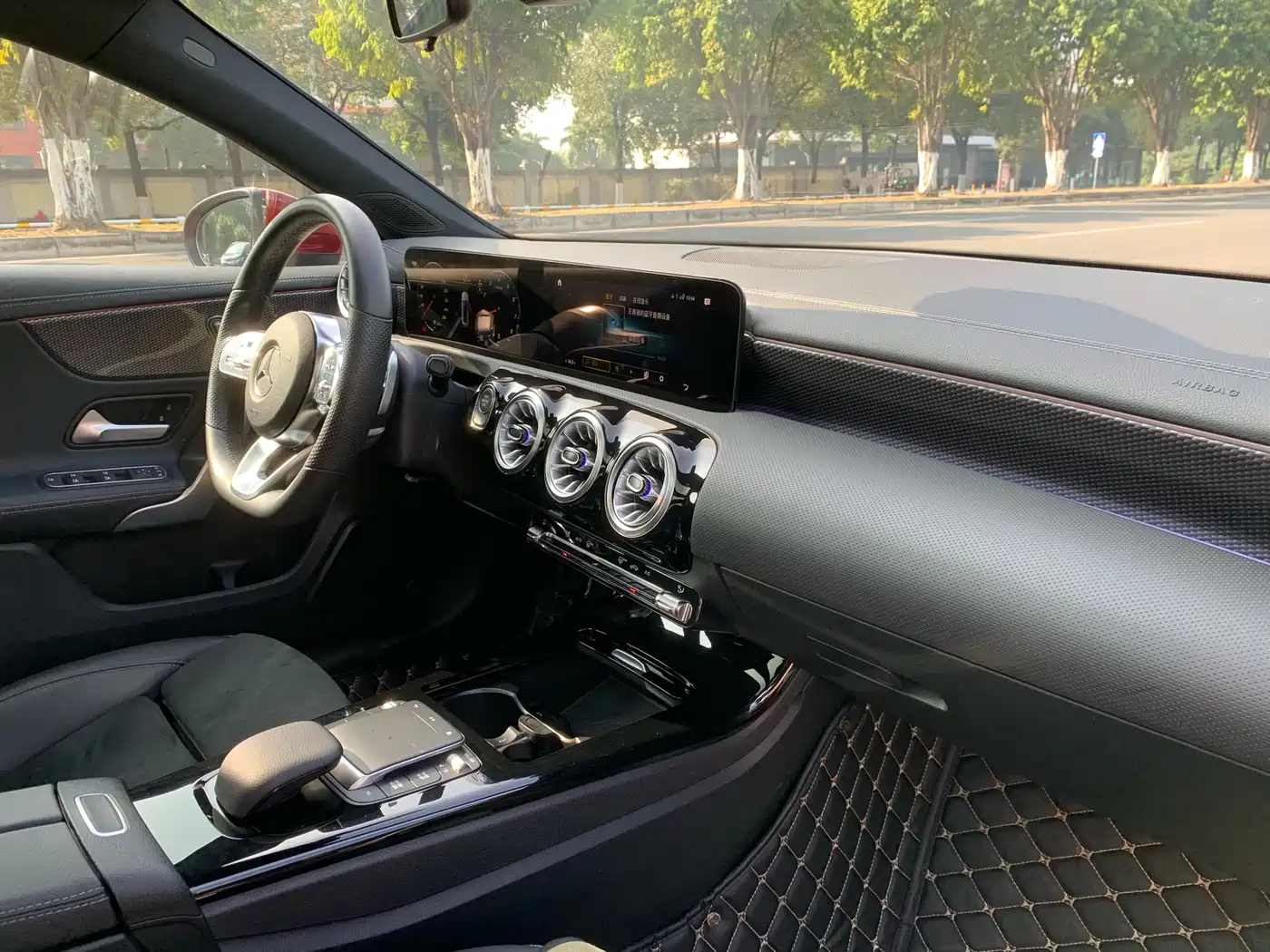 Mercedes-Benz A-Class 2022 Facelift III A 200 L Sport Sedan Fashion фото 28