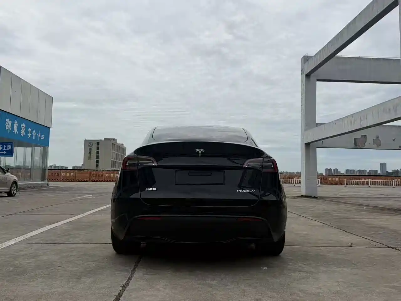 Фото 8 - Tesla Model Y