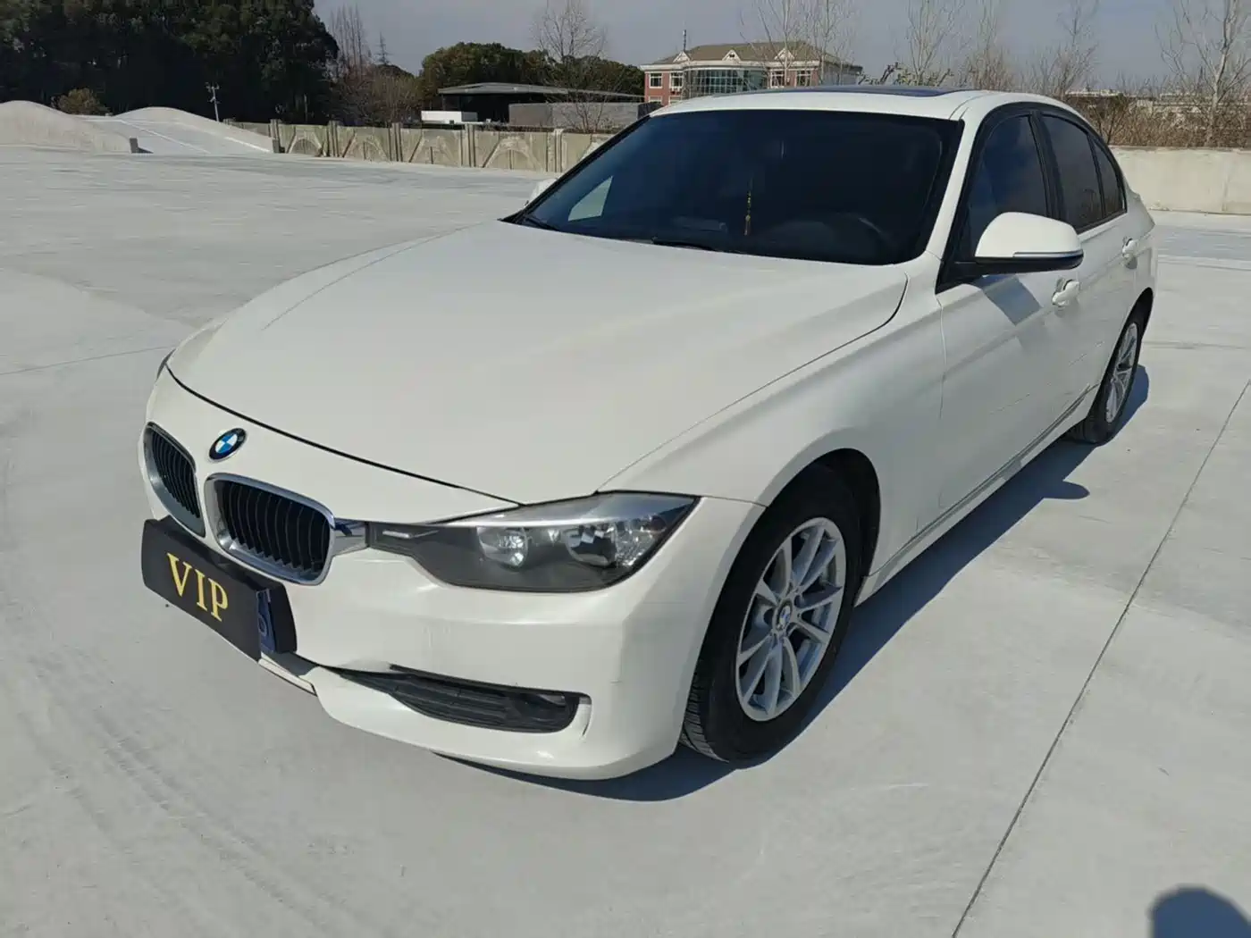 BMW 3 Series 2015 316i Sport Design Package фото 3