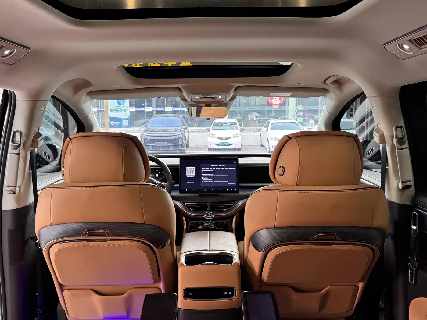 Denza D9 2026 2024 DM-i 980 AWD Premium