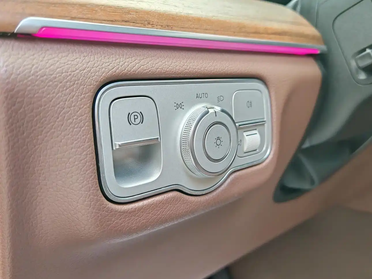 Mercedes-Benz GLE 2024 GLE 450 4MATIC Fashion фото 14