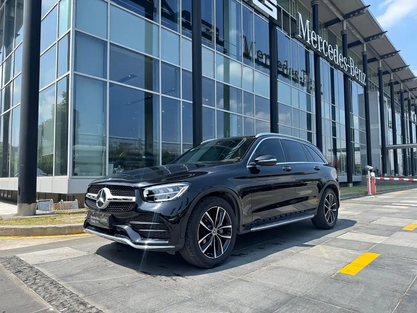 Mercedes-Benz GLC 2020 Facelift GLC 300 L 4MATIC Dynamic фото 2