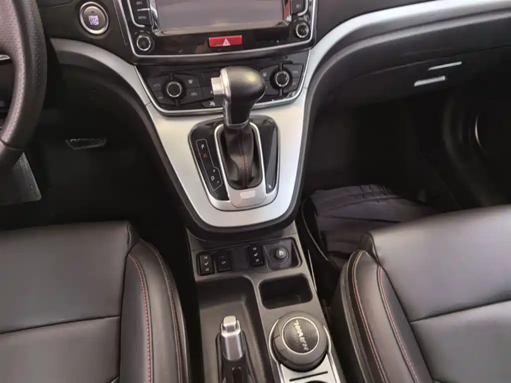 Haval H6 2015 Sport 1.5T Automatic 2WD Luxury фото 14