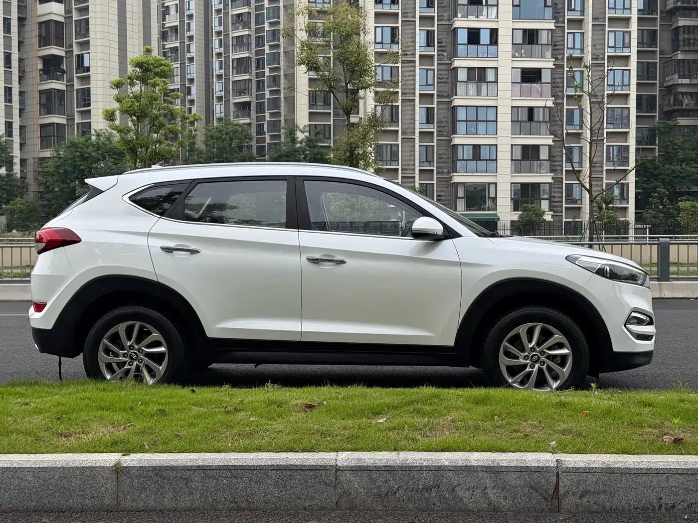Hyundai Tucson 2015 1.6T Dual Clutch 2WD Smart фото 19
