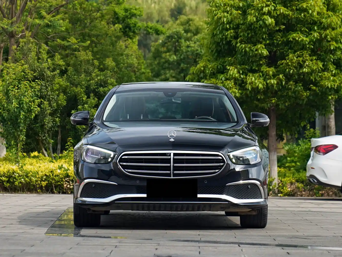 Mercedes-Benz E-Class 2023 E 300 L Fashion фото 2