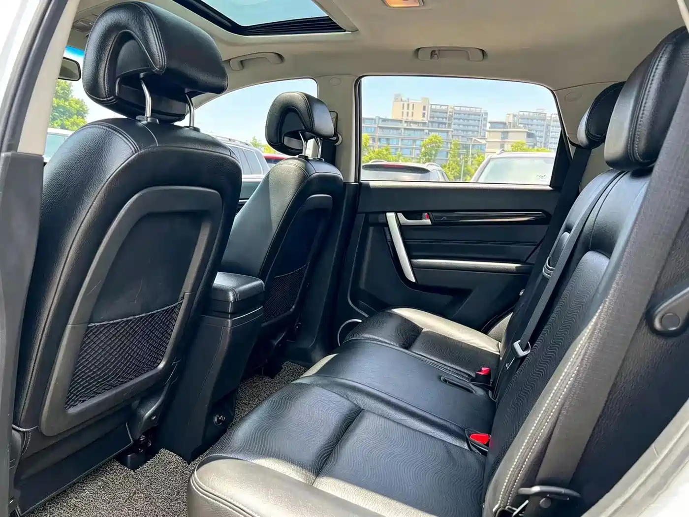 Chevrolet Captiva 2015 2.4L 2WD Urban Edition 7-seater фото 10