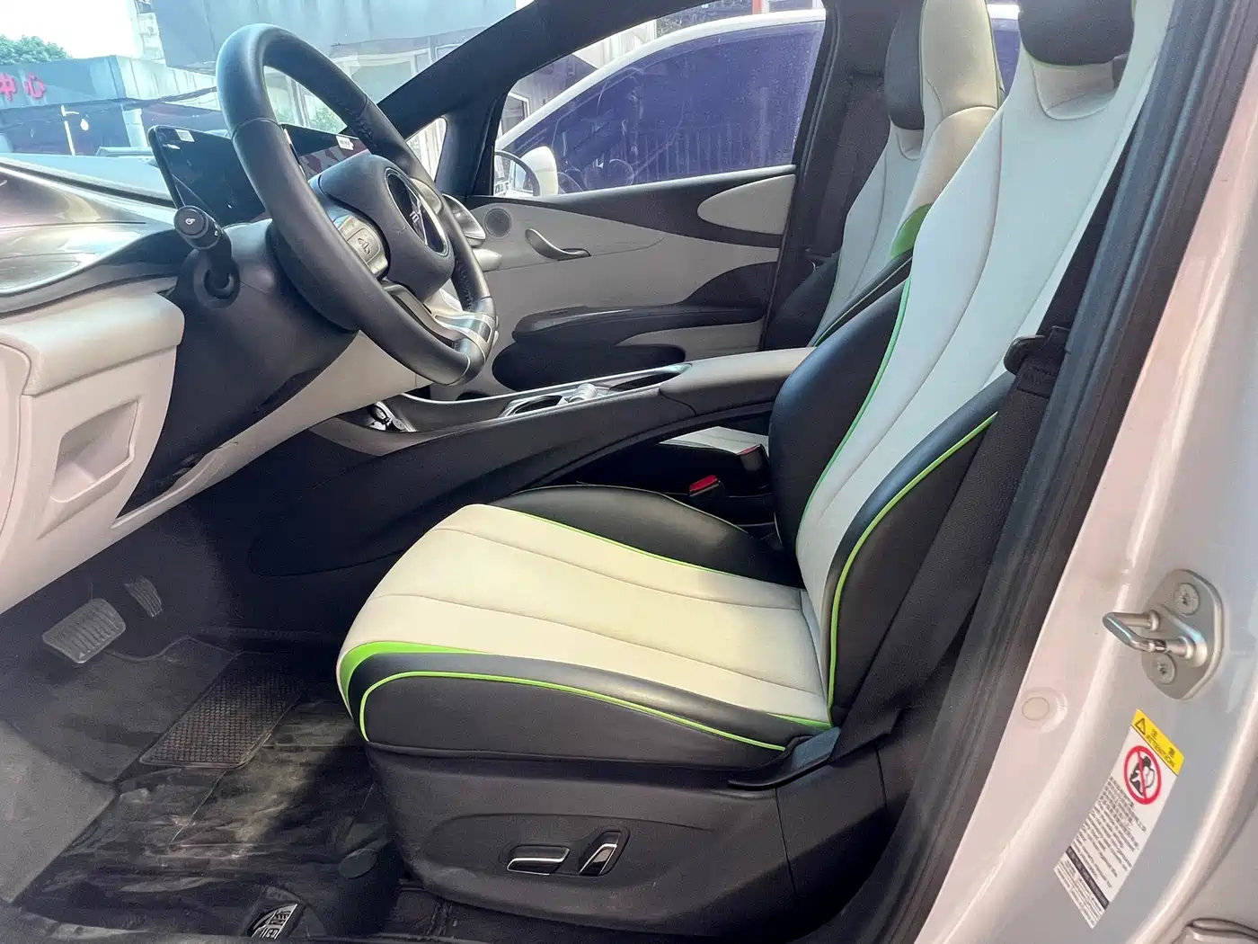 BYD Dolphin 2021 Model 405km Fashion Edition фото 16
