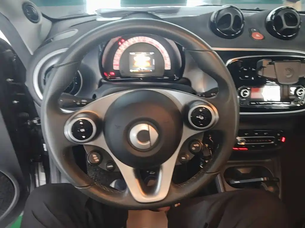 smart forfour 2018 2018 1.0L 52kW Passion Edition
