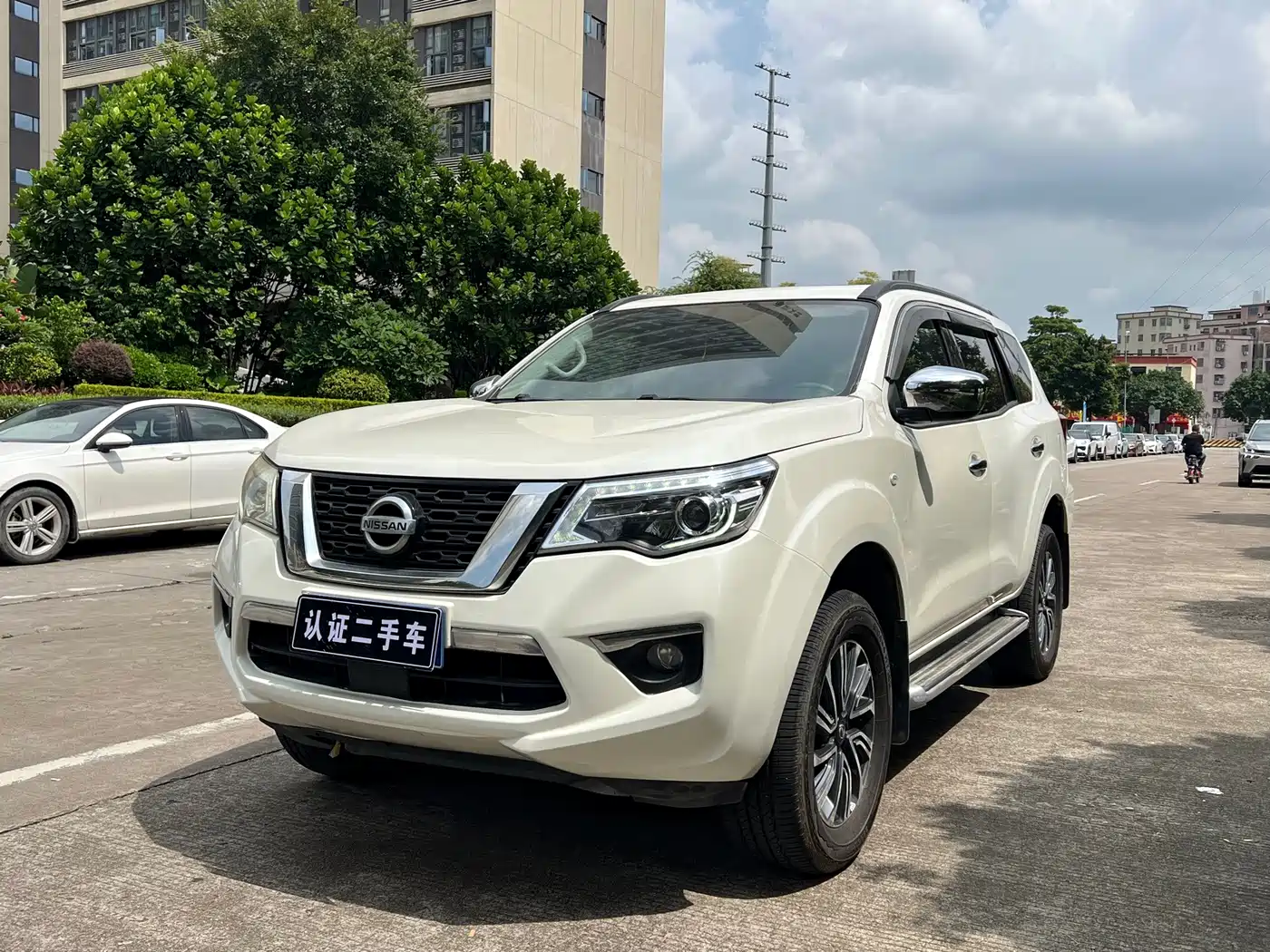 Nissan Terra 2019 2018 2.5L Automatic 2WD Luxury Edition