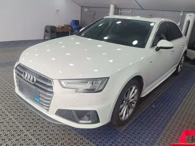 Audi A4L 2020
