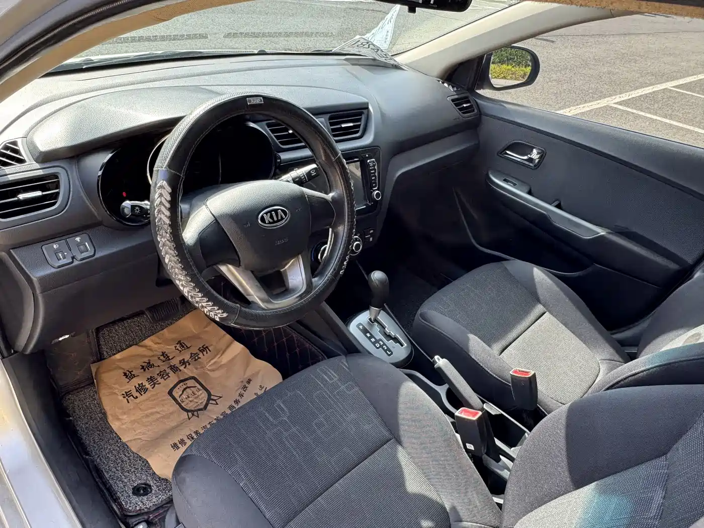 Kia K2 2011 Sedan 1.4L AT Premium ECO фото 8