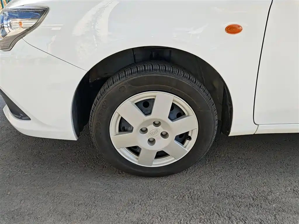 Фото 25 - BYD F3
