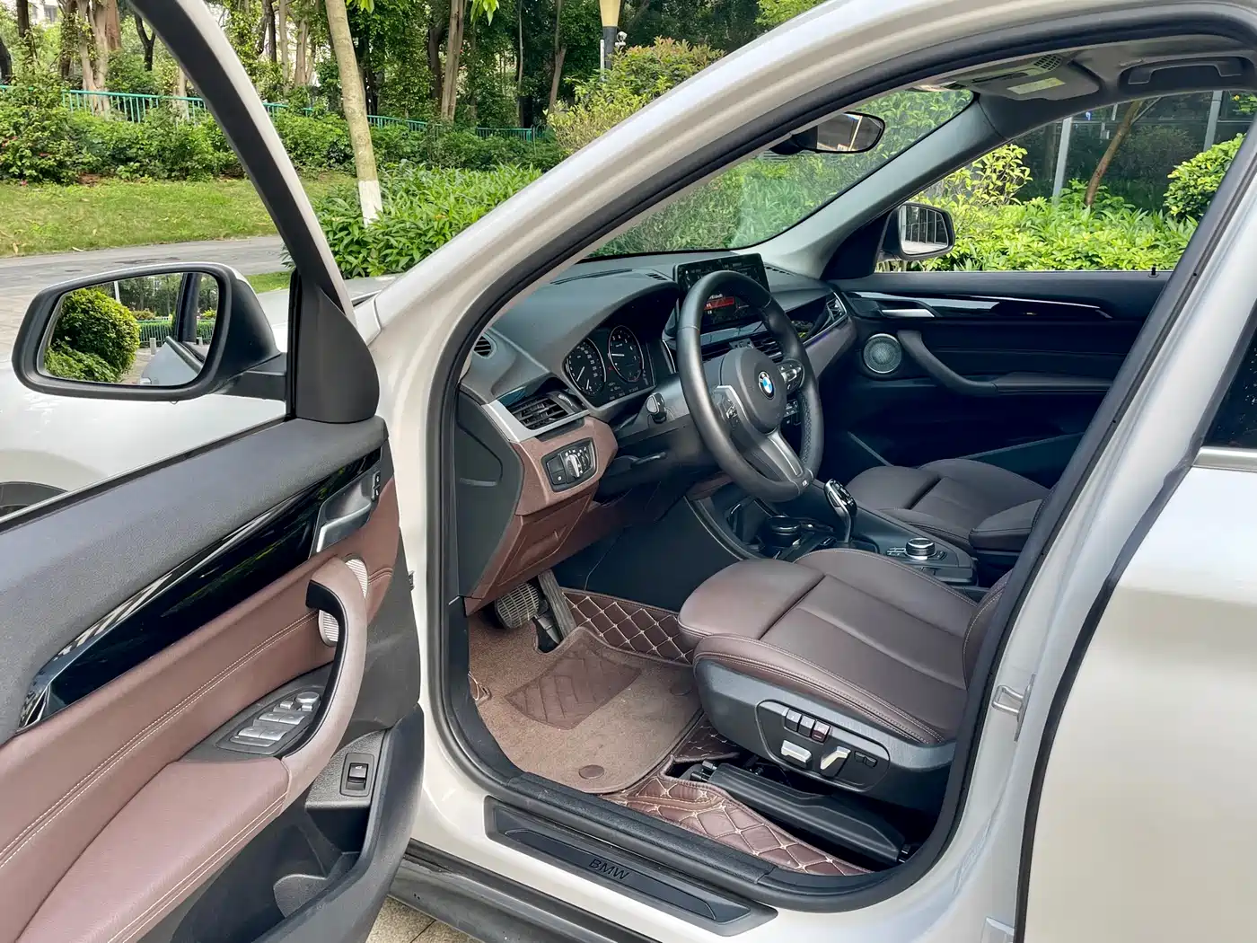 BMW X1 2022 sDrive25Li Leading фото 8