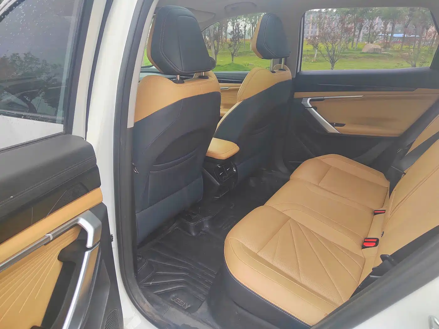Geely Boyue L 2022 2023 1.5TD DCT Premium
