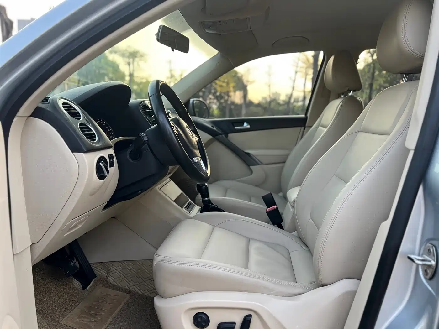 Volkswagen Tiguan 2012 1.8TSI Automatic 2WD Trend Edition фото 8