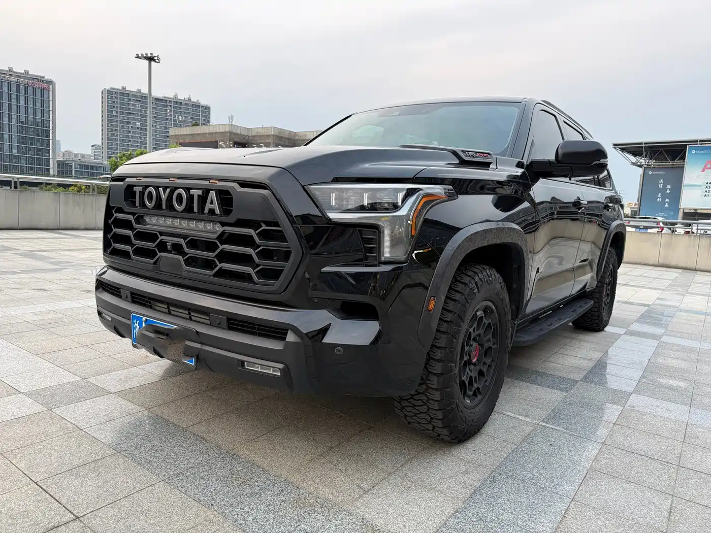 Toyota Sequoia 2024 2023 TRD Pro