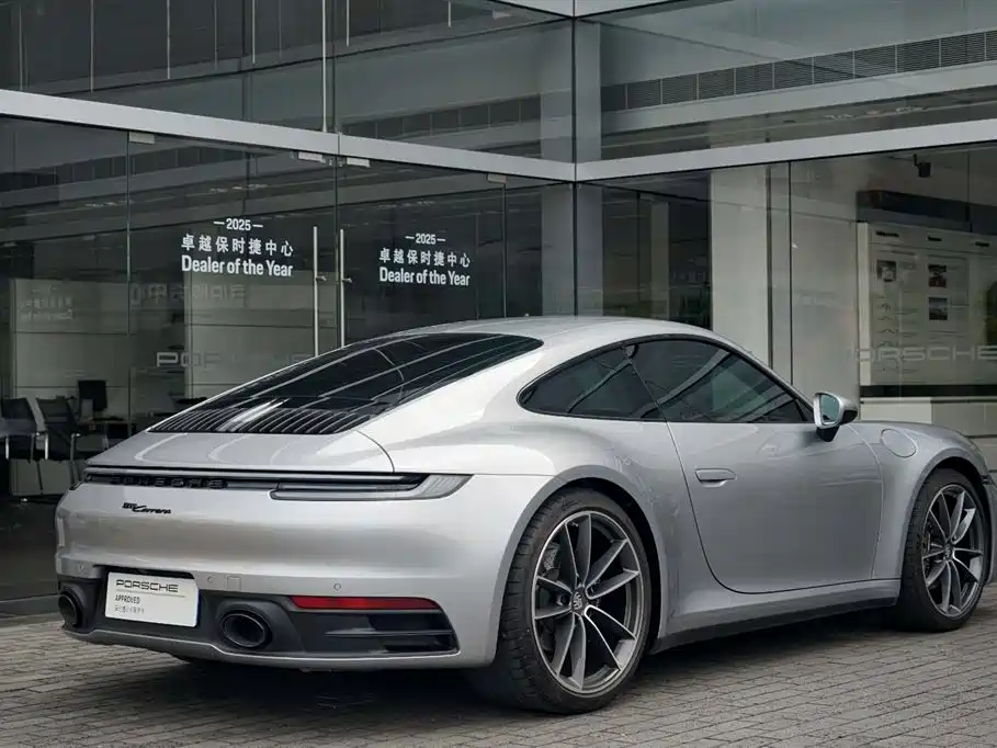 Porsche 911 2023 Carrera 3.0T фото 7