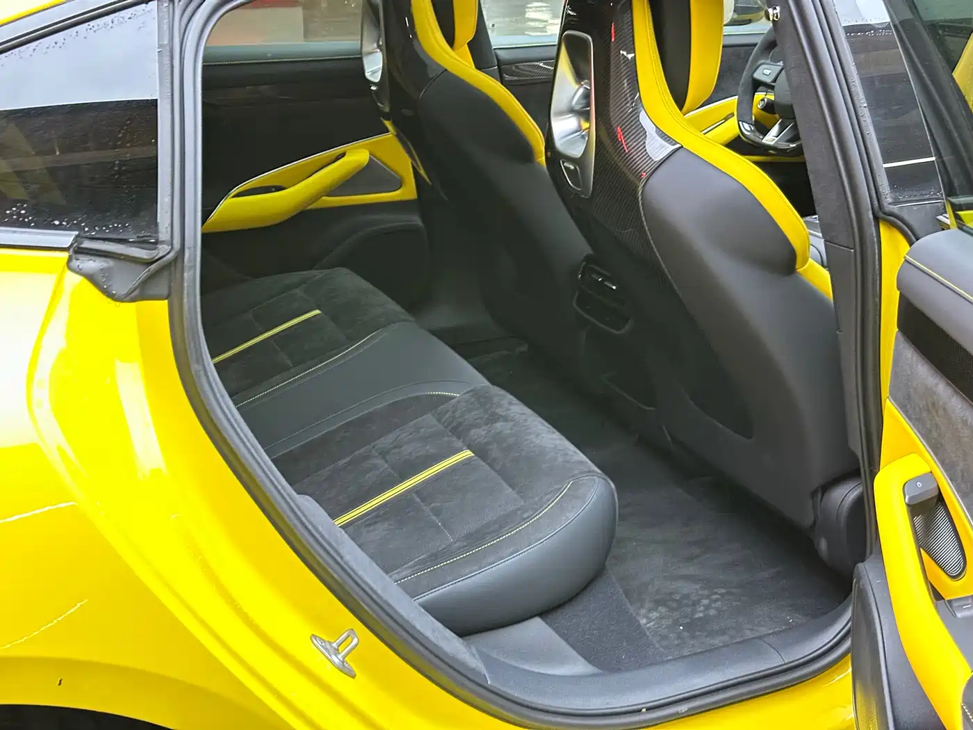 XIAOMI CAR XIAOMI SU7 ULTRA