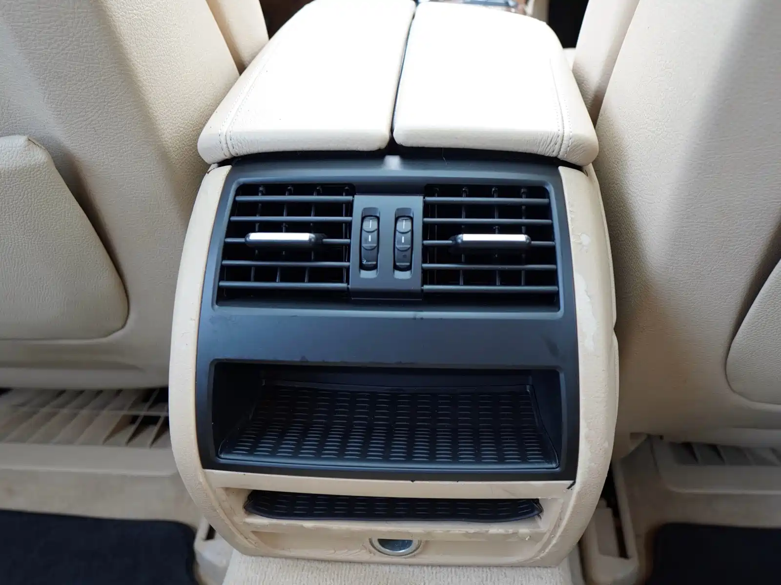Photo 23 - BMW 5 Series