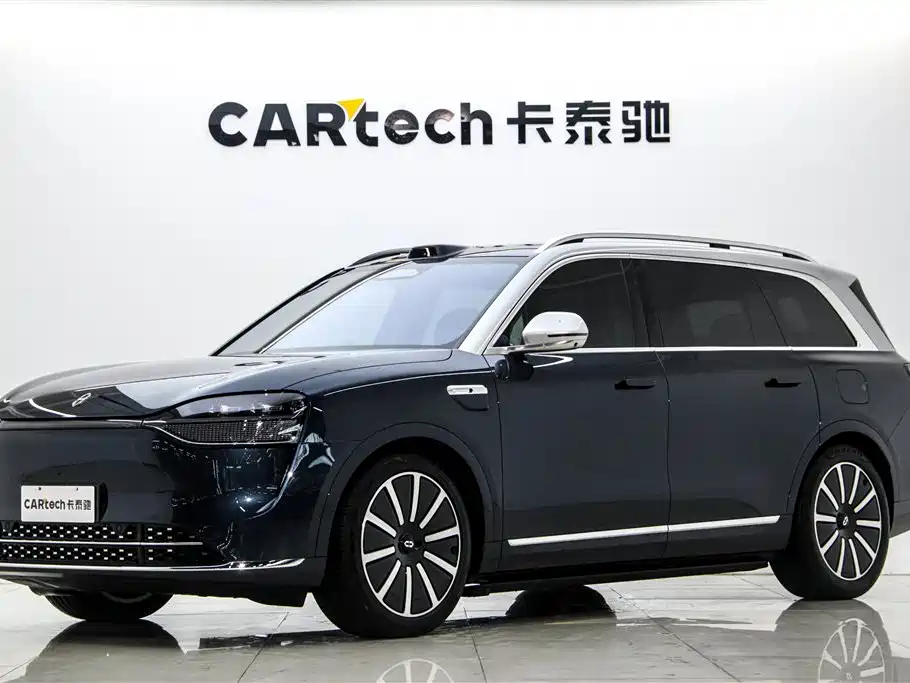 AITO Wenjie AITO M9 2025 Extended Range Ultra 52kWh 5-Seater фото 12