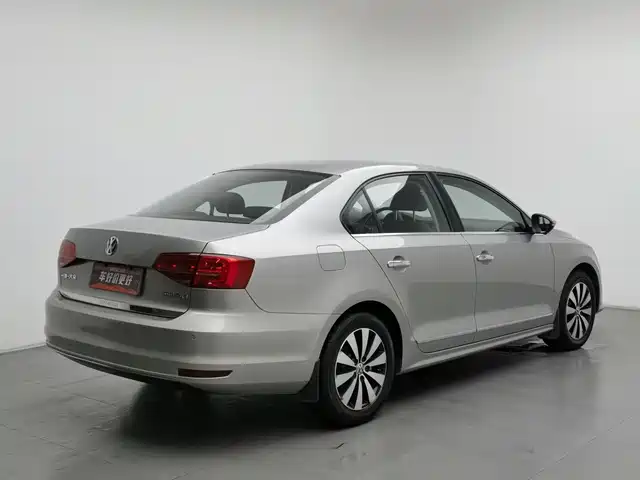 Volkswagen Sagitar 2018 1.6L Automatic Comfort — фото 2