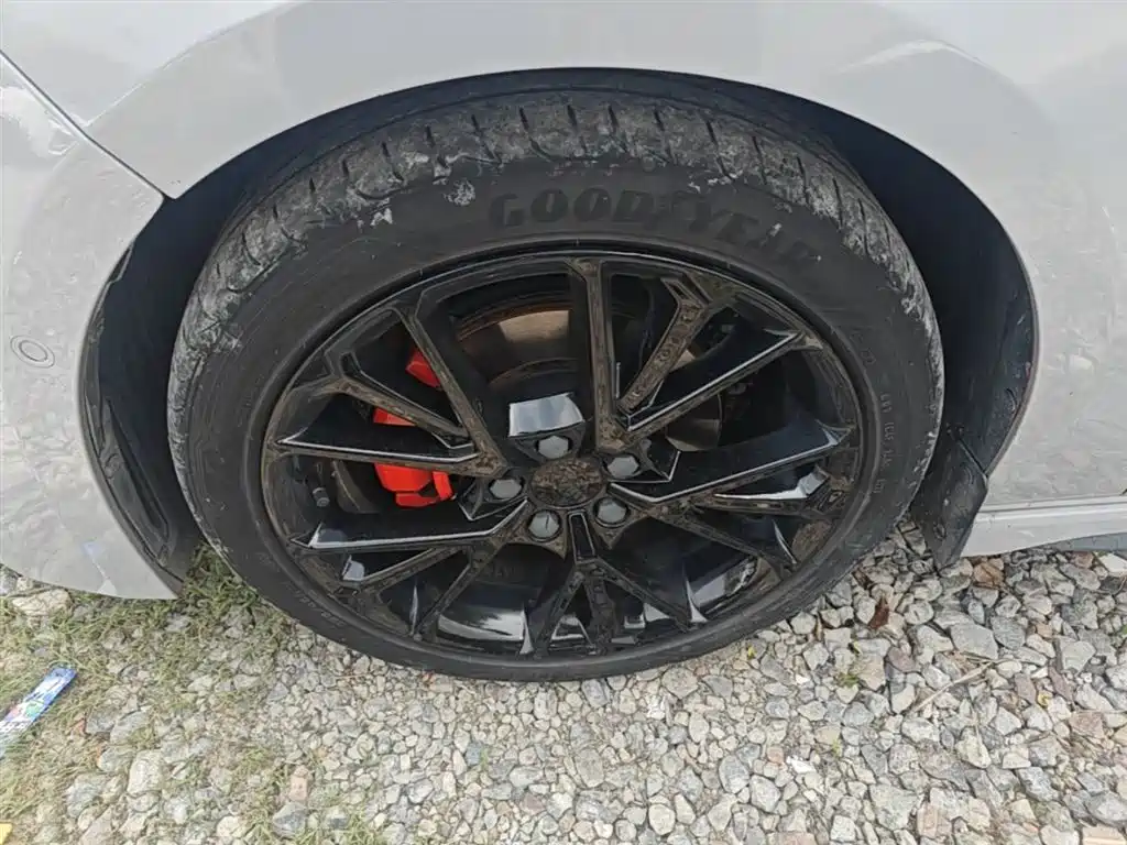 Lynk & Co 03 2018 1.5TD DCT Power Pro Version China V фото 23