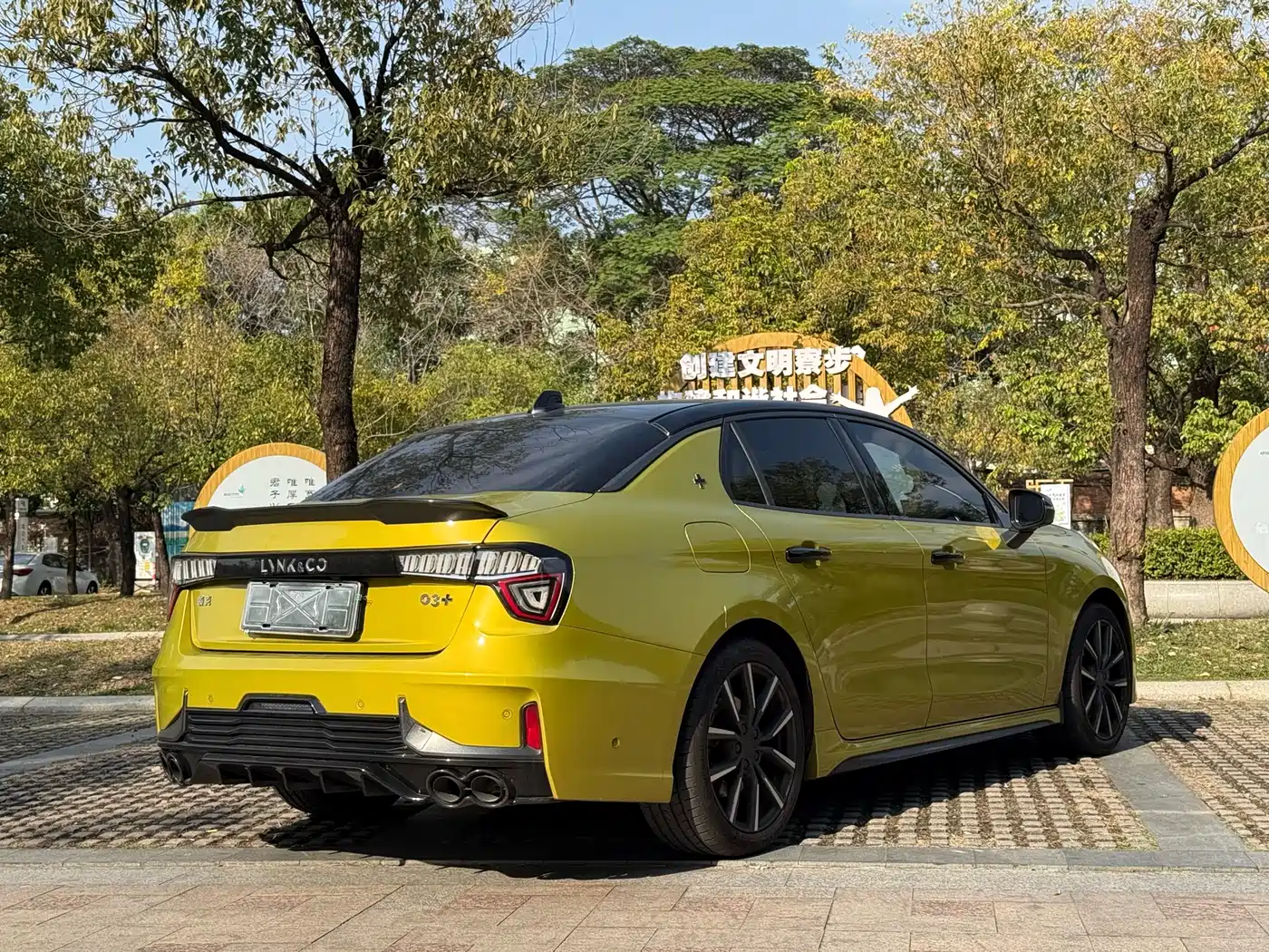 Lynk & Co 03 2022 03+ 2.0TD Auto Wind Rider Edition фото 10