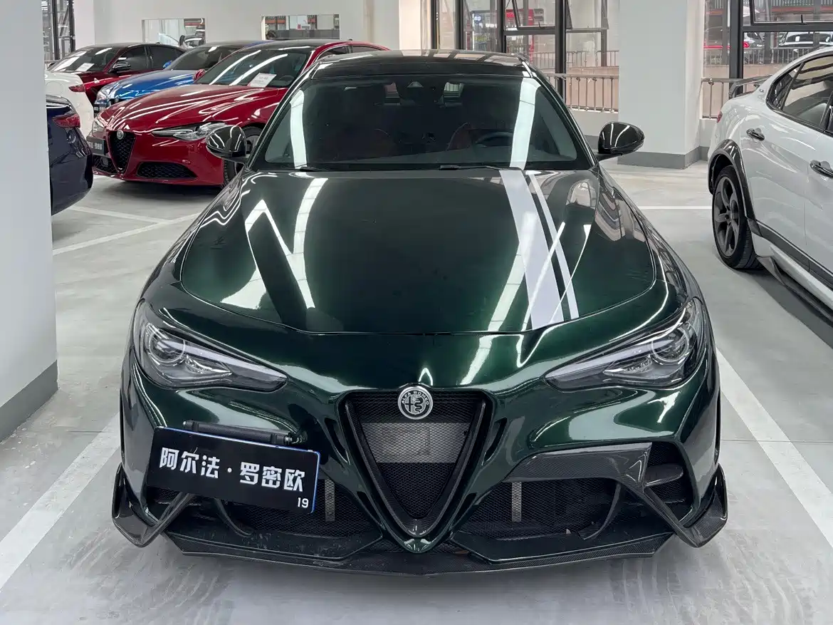 Alfa Romeo Giulia 2020 2020 2.0T 280HP Luxury Edition