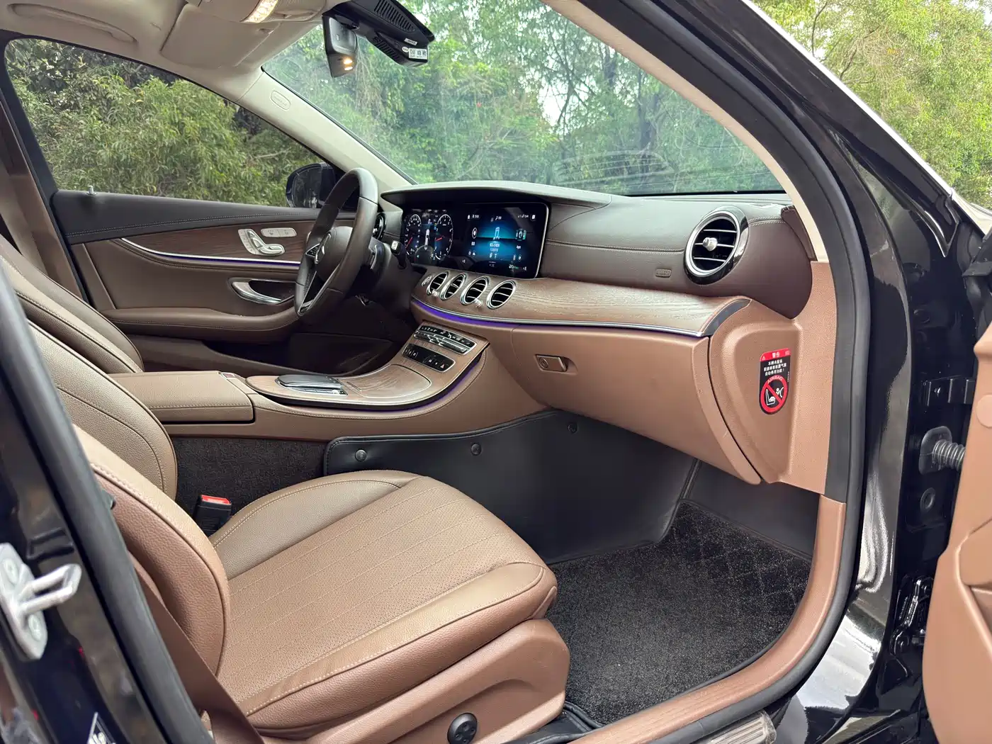 Mercedes-Benz E-Class 2023 E 300 L Luxury фото 7