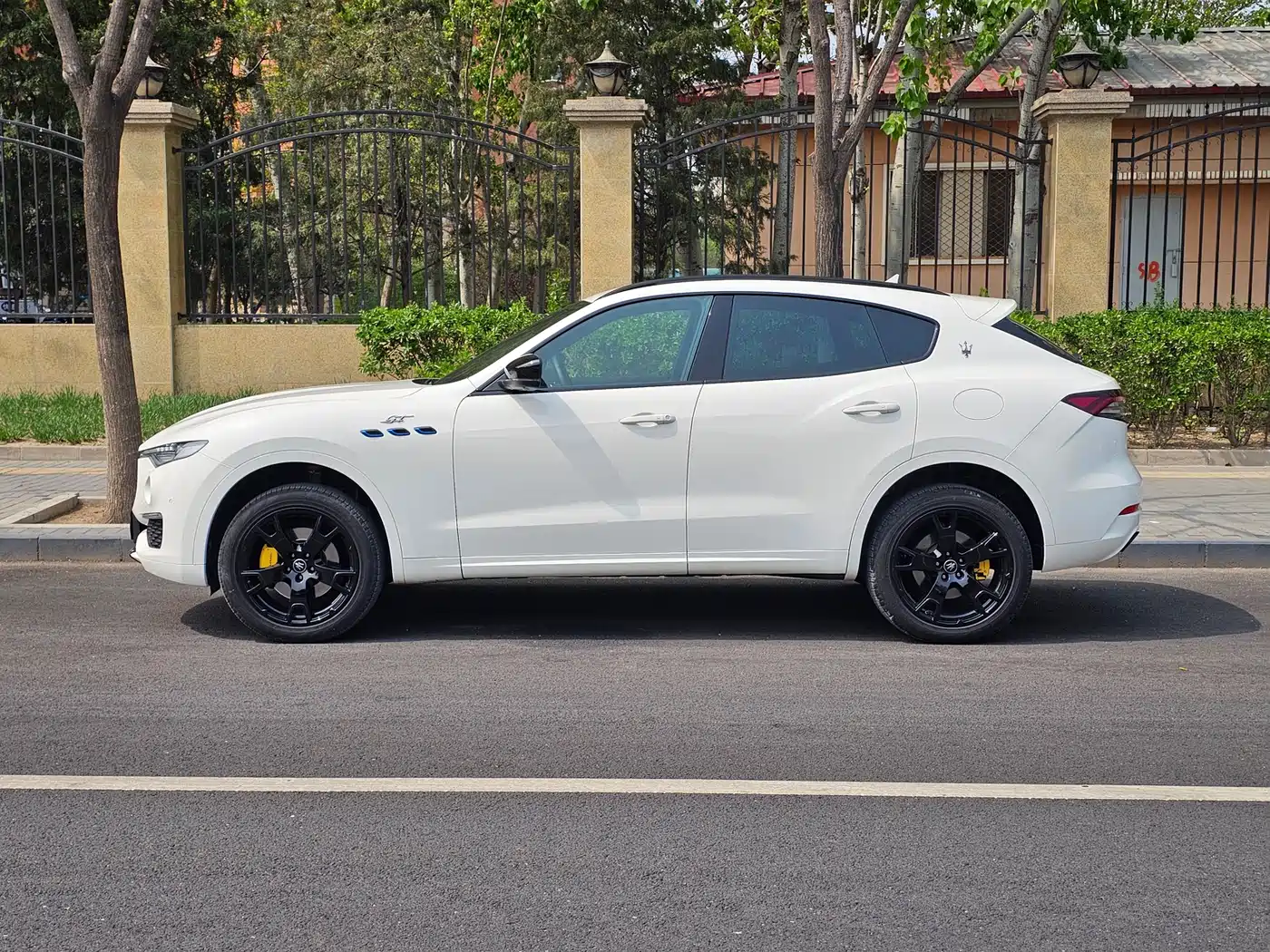 Maserati Levante 2022 2.0T GT Edge Edition фото 3