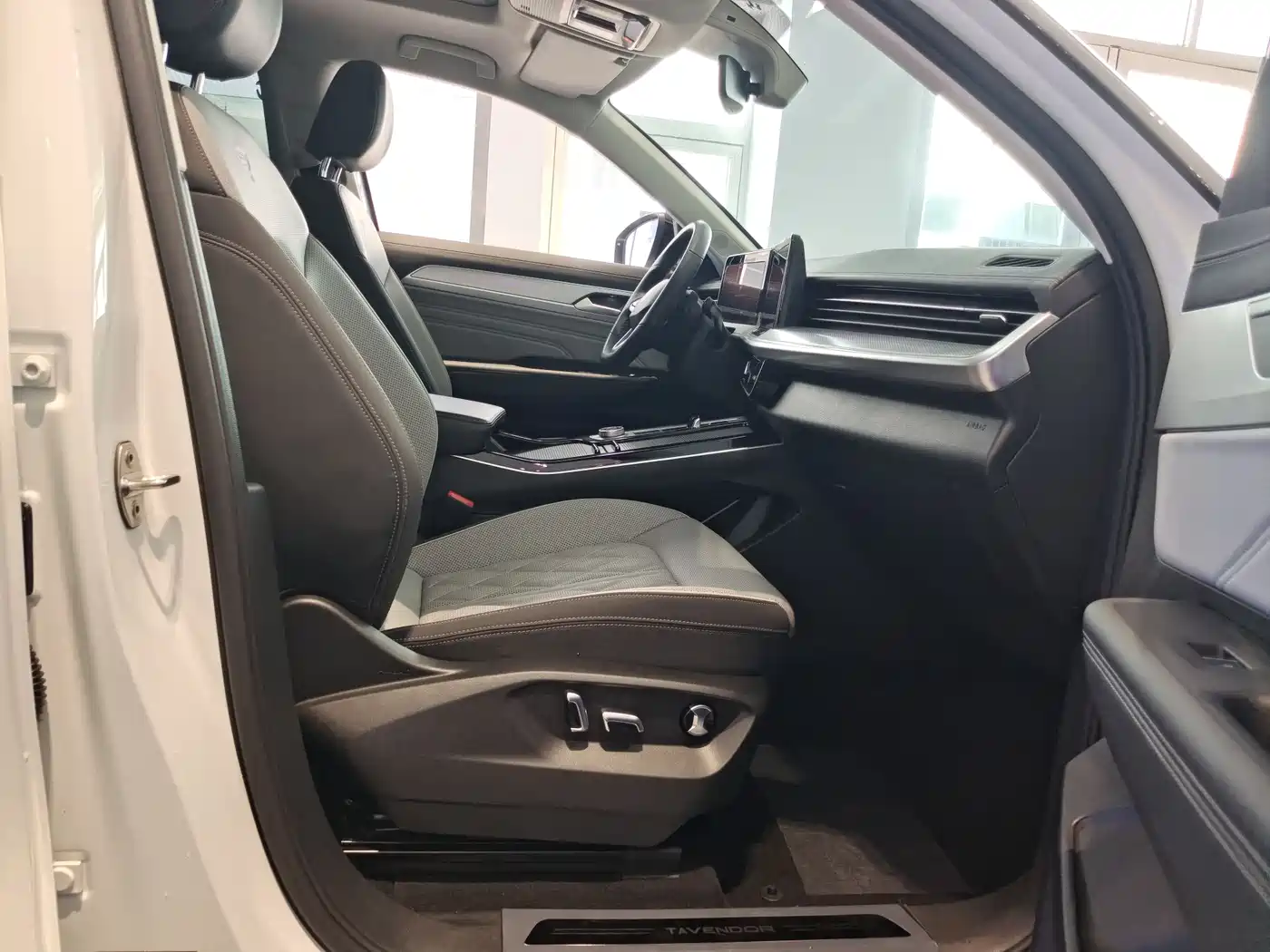 Volkswagen Talagon 2023 380TSI 4WD R-Line Touring Edition фото 8