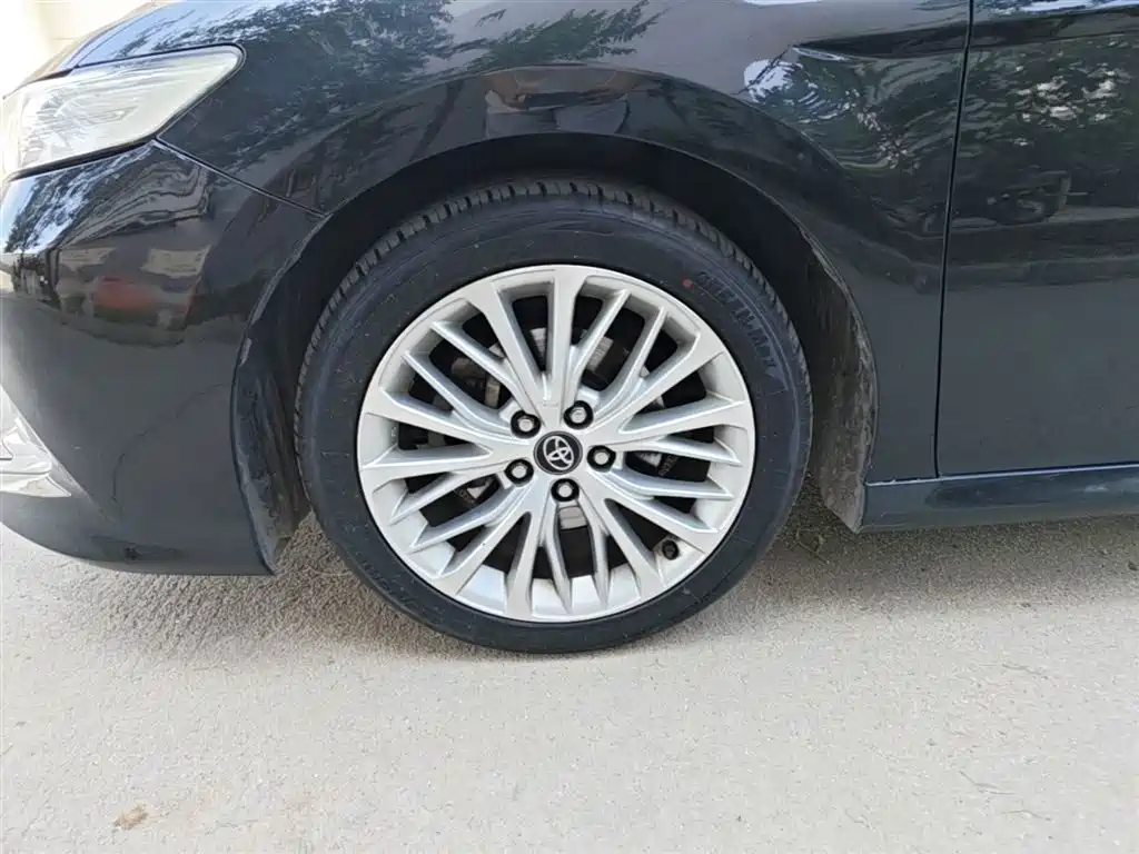 Toyota Camry 2018 2.5G Luxury Edition фото 23