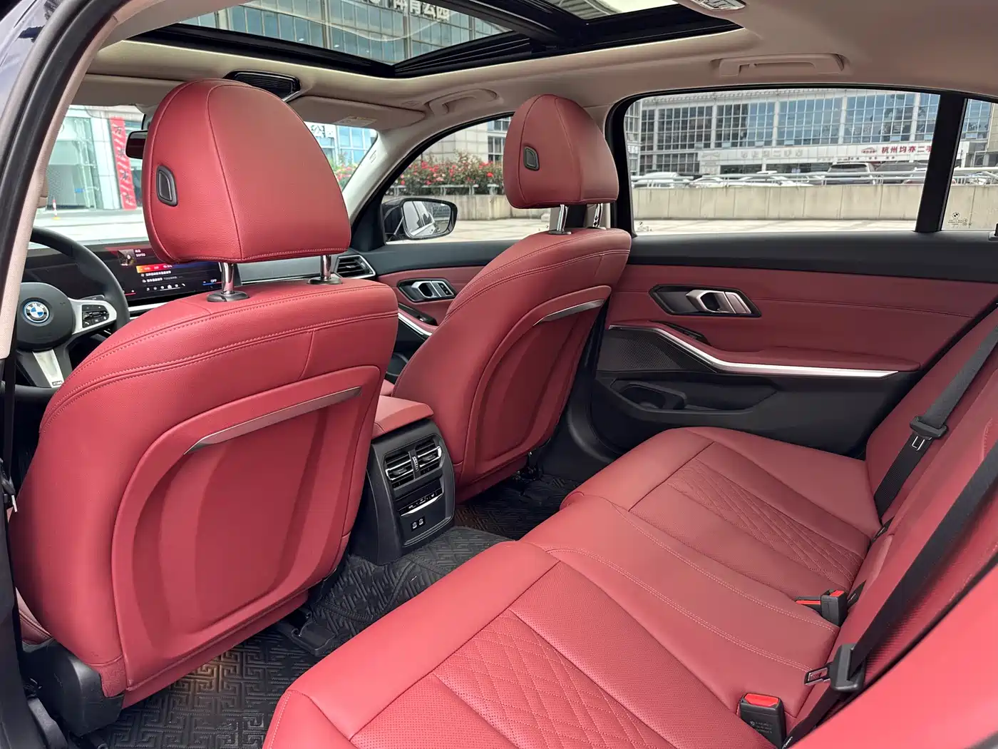 BMW i3 2024 eDrive 35 L фото 17