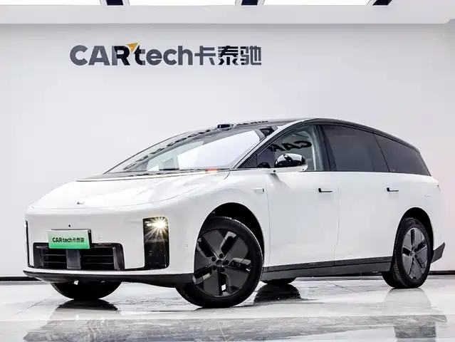 Li Auto Li i8 2025