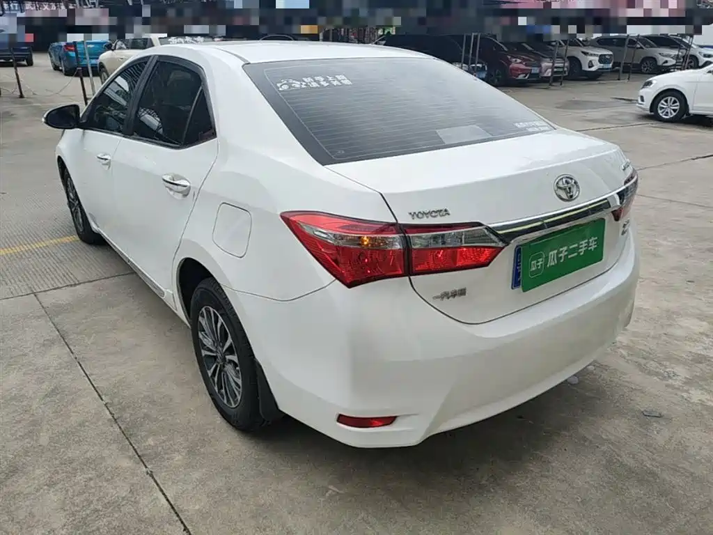 Toyota Corolla 2017 Facelift 1.2T S-CVT GL-i фото 5