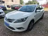 Фото 1 - Changan Eado