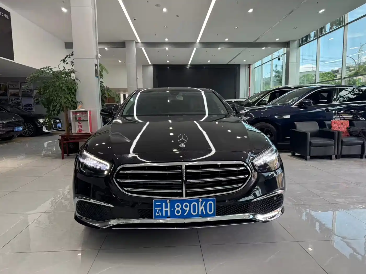Mercedes-Benz E-Class 2020 Model E 260 L Sport фото 2