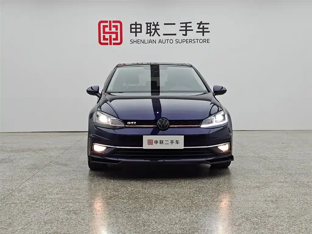 Volkswagen Golf 2020 Beloved Edition 280TSI DSG Comfort фото 5
