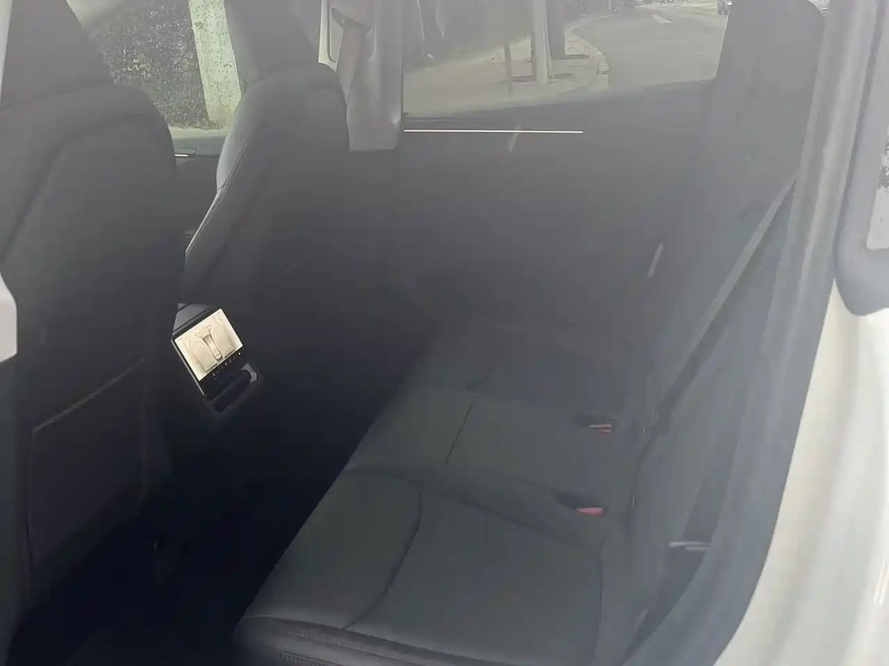 Фото 8 - Tesla Model Y