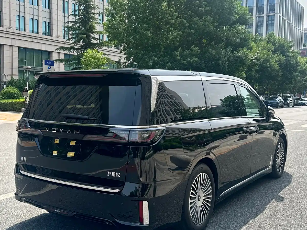 Voyah Auto Voyah Dreamer 2025 PHEV AWD Flagship Kunpeng Edition фото 5